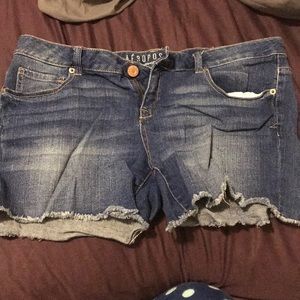 Aeropostale midi shorts